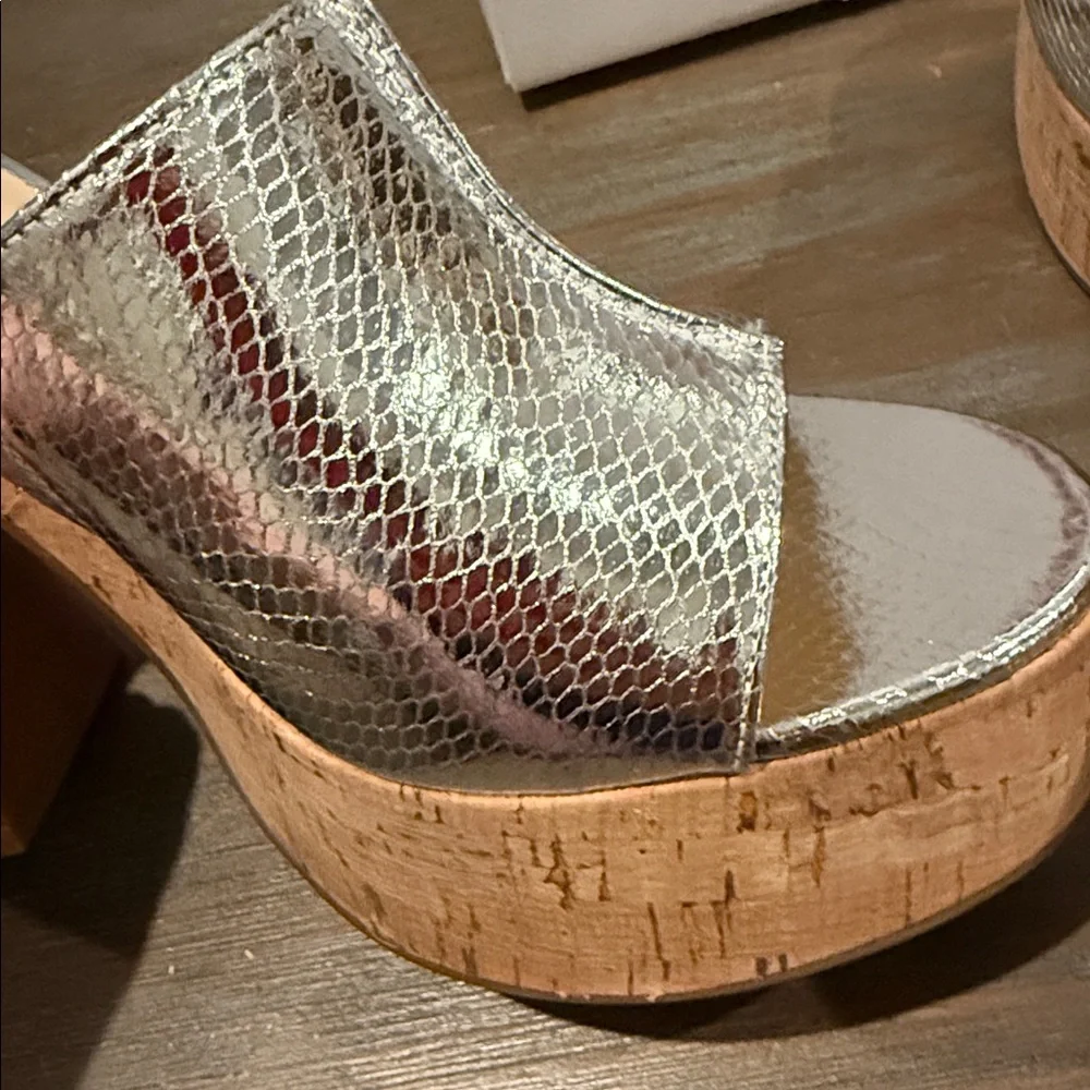 Jessica Simpson Xona Platform Heels Silver Size 10 NIB Retro Glam‎